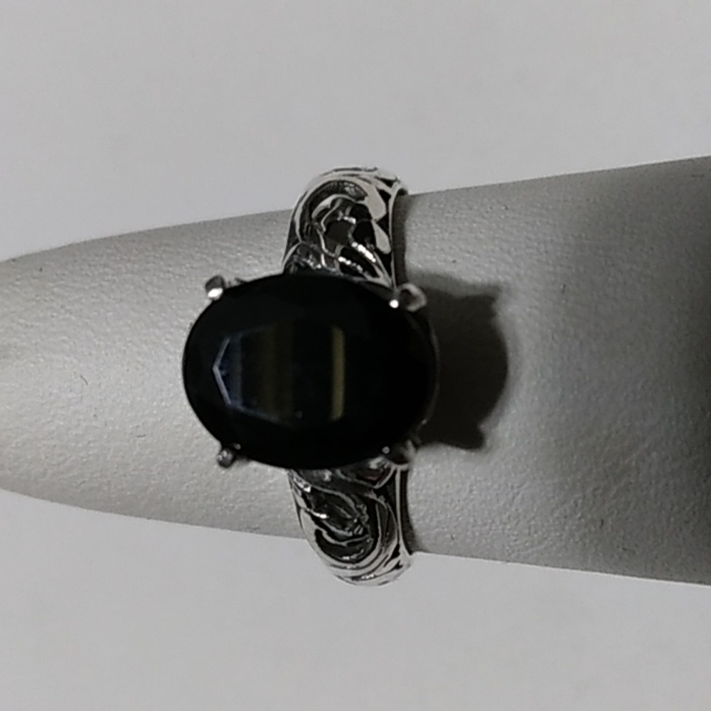 Spinel Ring - image 1
